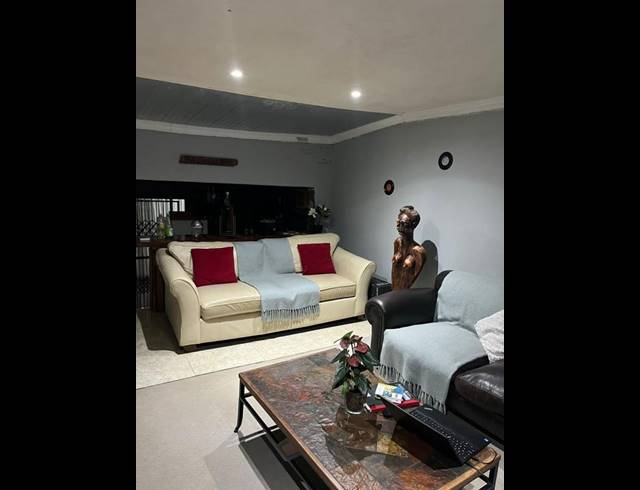 4 BEDROOM HOUSE FOR SALE IN UMGABABA